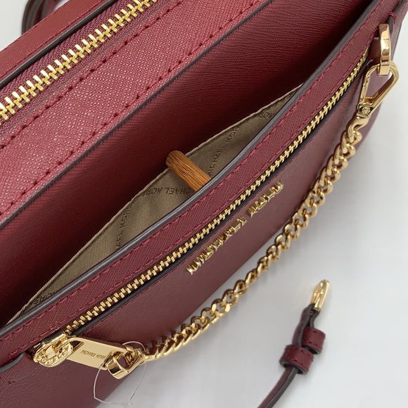MICHAEL KORS LARGE EW ZIP CHAIN CROSSBODY DARK CHERRY & SM  TZ COINPOUCH MULBERR - Picture 8 of 16